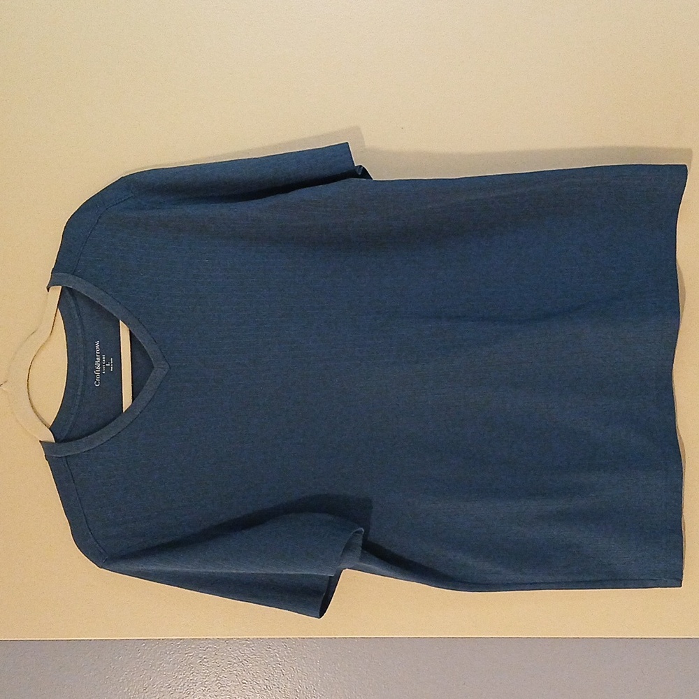 Croft & Barrow Men's Teal V-Neck T-Shirt